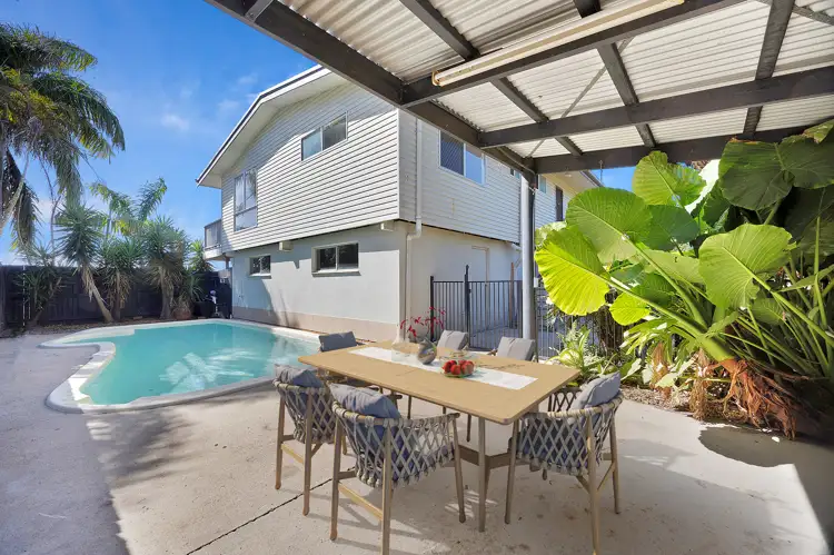 8 Gans Court, Eimeo QLD 4740