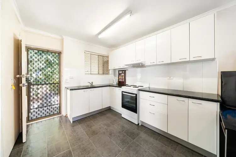 Fifth view of Homely apartment listing, 4/8 Darrambal Street, Chevron Island QLD 4217