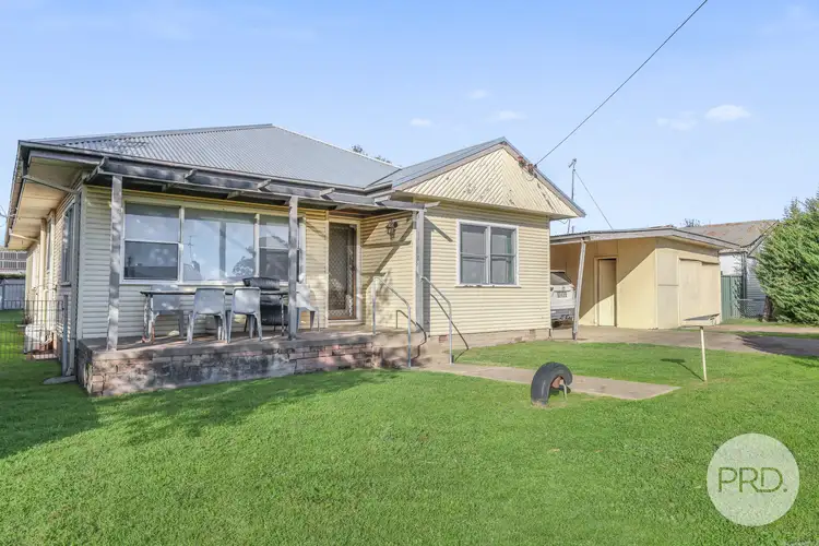 2 Robina Street, Tamworth NSW 2340