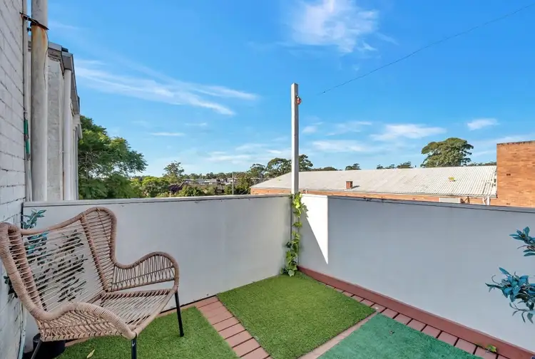 8A Waitara Avenue, Waitara NSW 2077