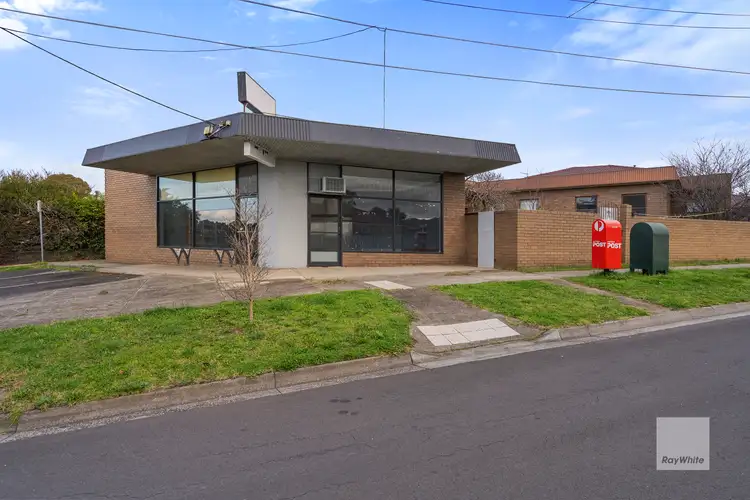 Fifth view of Homely house listing, 2 Neilsen Crescent, Bundoora VIC 3083