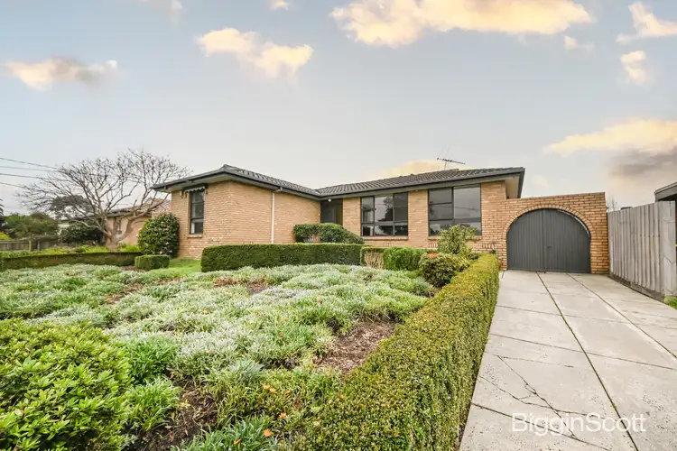 17 Mackellar Avenue, Wheelers Hill VIC 3150