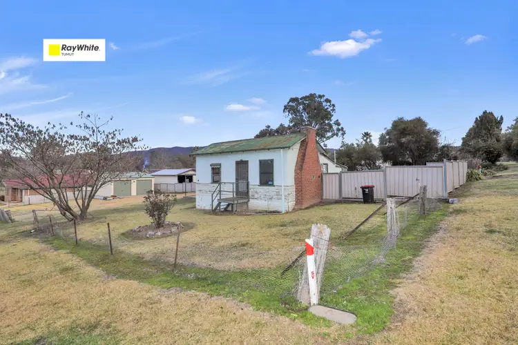 2 Yaralla Street,, Tumut NSW 2720