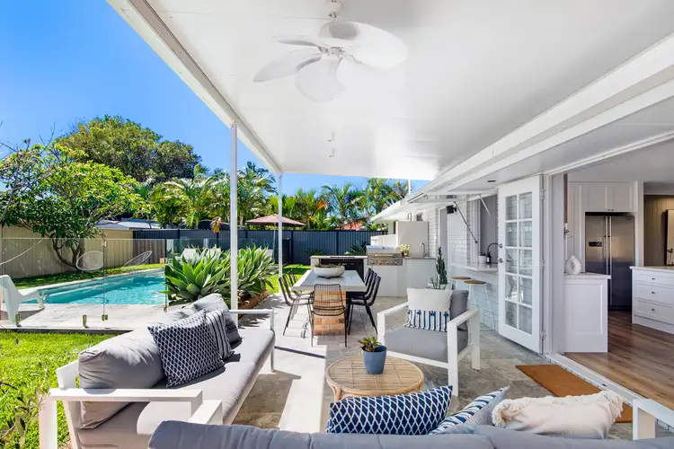 312 Rio Vista Boulevard, Mermaid Waters QLD 4218