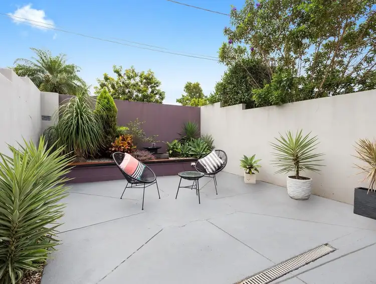 Sixth view of Homely semi-detached listing, 2/6 Parkview Court, Southport QLD 4215
