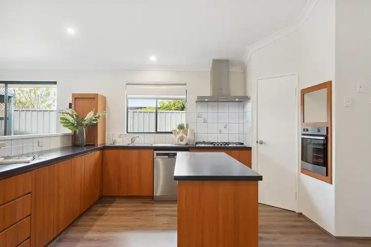 Second view of Homely house listing, 62 Roxburgh Circle, Kinross WA 6028