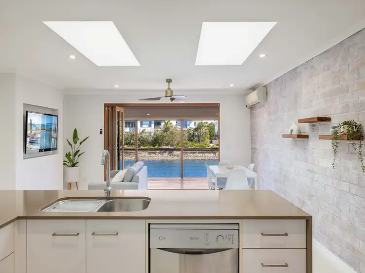Main view of Homely unit listing, 2/2 Rakumba Place, Mountain Creek QLD 4557