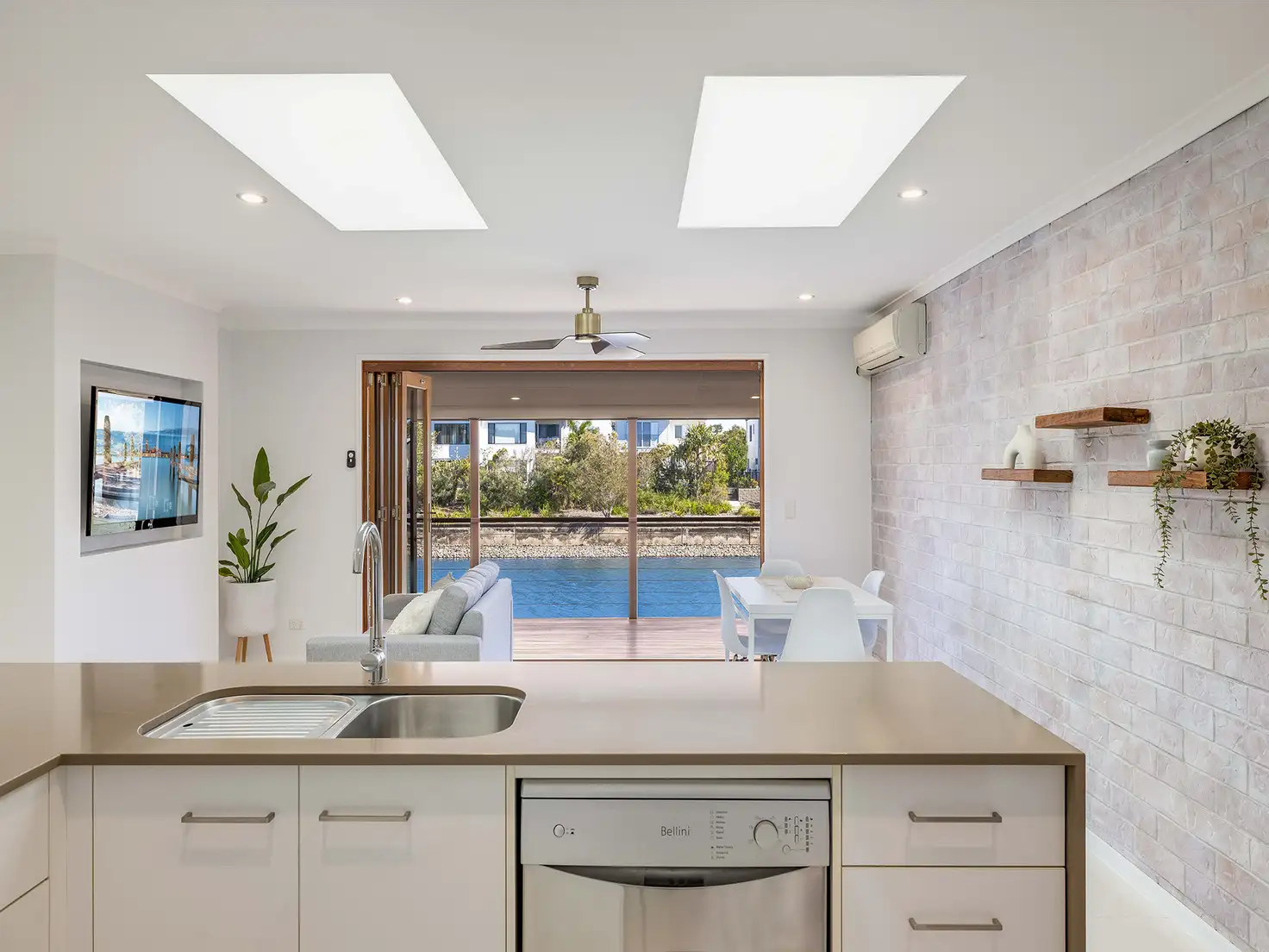 Main view of Homely unit listing, 2/2 Rakumba Place, Mountain Creek QLD 4557