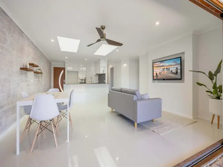 Sixth view of Homely unit listing, 2/2 Rakumba Place, Mountain Creek QLD 4557