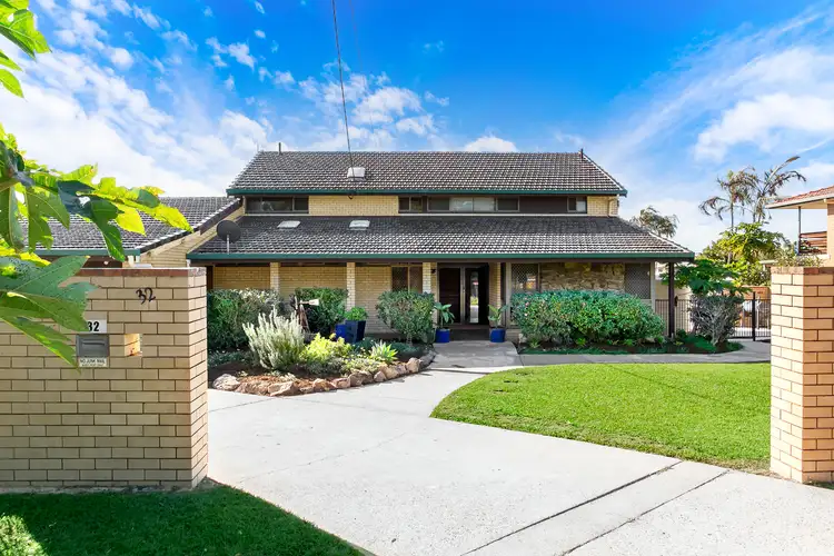 32 Williams Street, Redcliffe QLD 4020