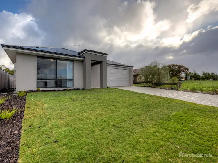 Second view of Homely house listing, 33 Currajong Crescent, Craigie WA 6025