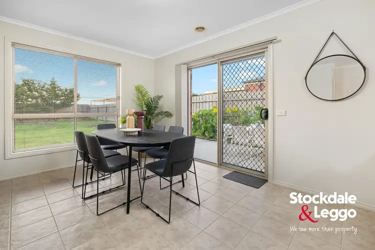 Sixth view of Homely house listing, 27 Rutherglen Crescent, Gowanbrae VIC 3043