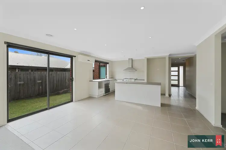Fifth view of Homely house listing, 10 Parer Avenue, Moe VIC 3825