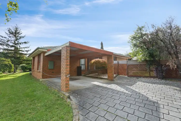 41 Collins Crescent, Berwick VIC 3806