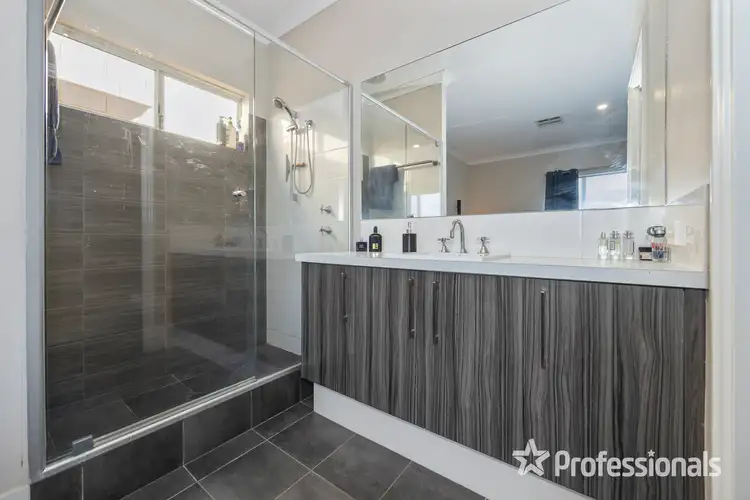 Sixth view of Homely house listing, 3 Indus Vista, Alkimos WA 6038
