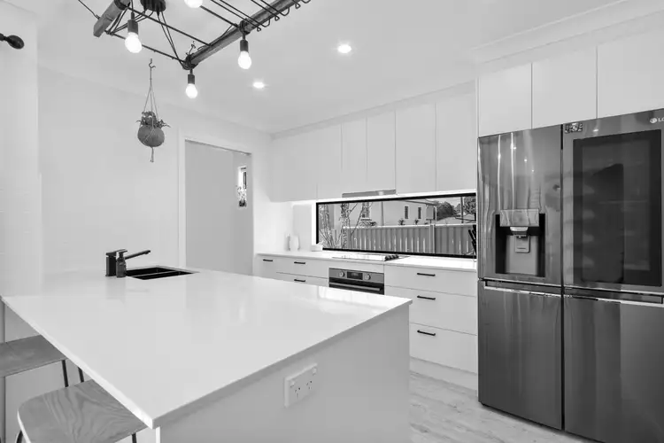 39A Lusitania Street, Newtown QLD 4305