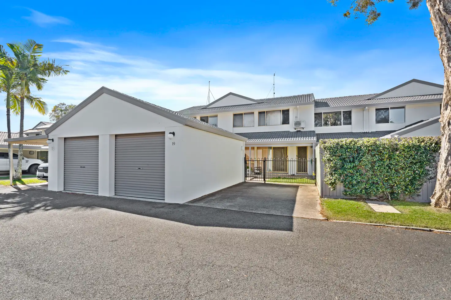Main view of Homely townhouse listing, 19/469 Pine Ridge Road, Runaway Bay QLD 4216
