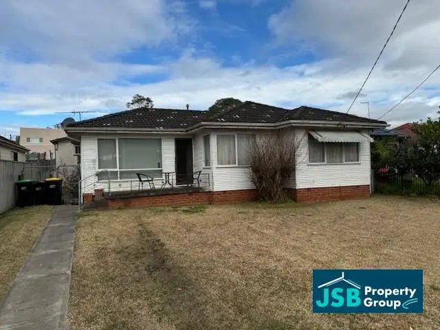 36 Woodlands Road