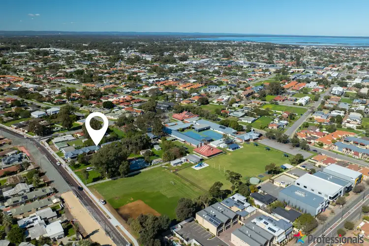 Seventh view of Homely unit listing, 4/15 Peel Street, Mandurah WA 6210