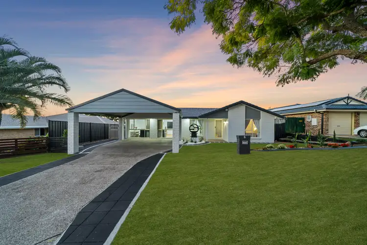 8 Cornwall Close, Heritage Park QLD 4118
