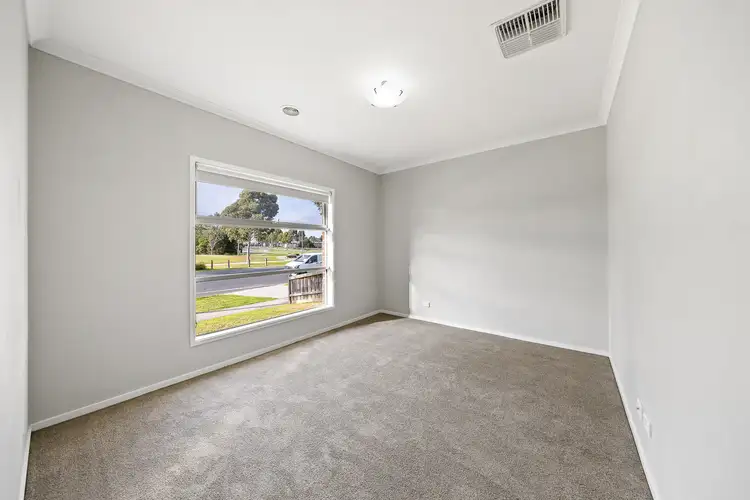 Fifth view of Homely house listing, 3 Goulburn Street, Cranbourne East VIC 3977
