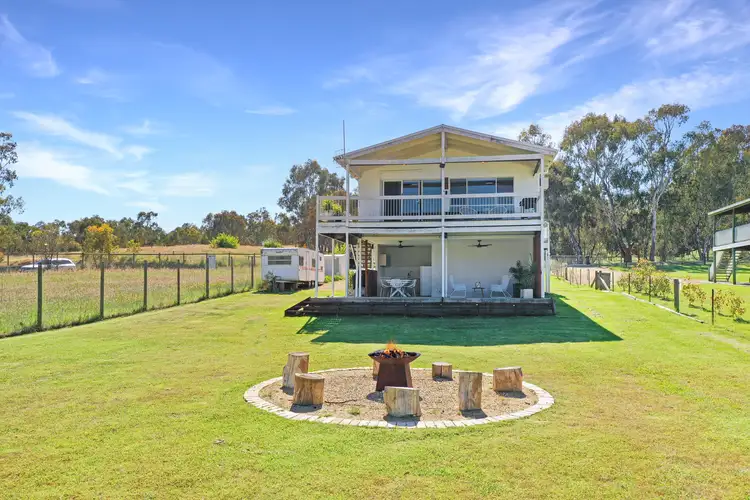 22 Hutchinsons Road, Bonnie Doon VIC 3720