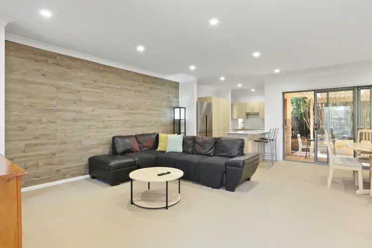 Main view of Homely house listing, 2/93 Avondale Road, Avondale NSW 2530