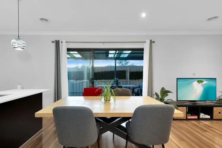 Sixth view of Homely house listing, 19 Allambi Court, Cranbourne North VIC 3977