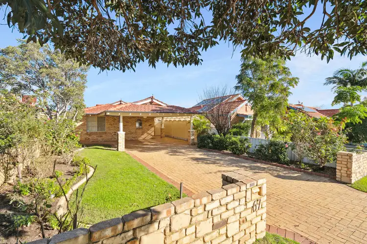 67 Hope Avenue, Salter Point WA 6152