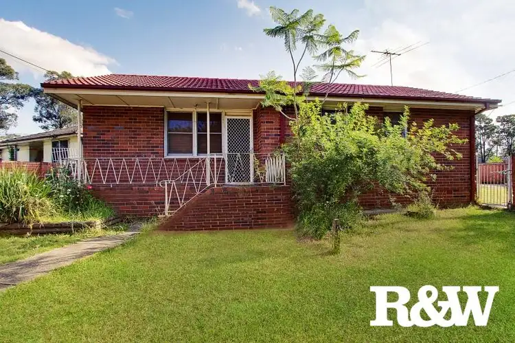 Main view of Homely house listing, 2 Waitaki Crescent, Lethbridge Park NSW 2770