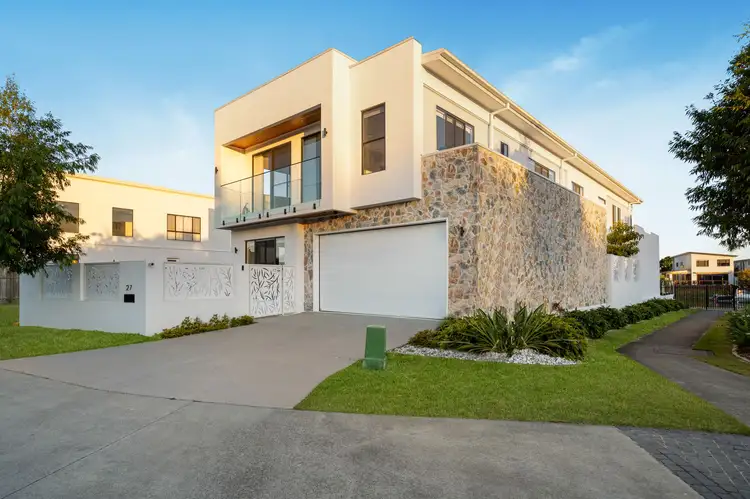 27 Santa Monica Boulevard, Hope Island QLD 4212