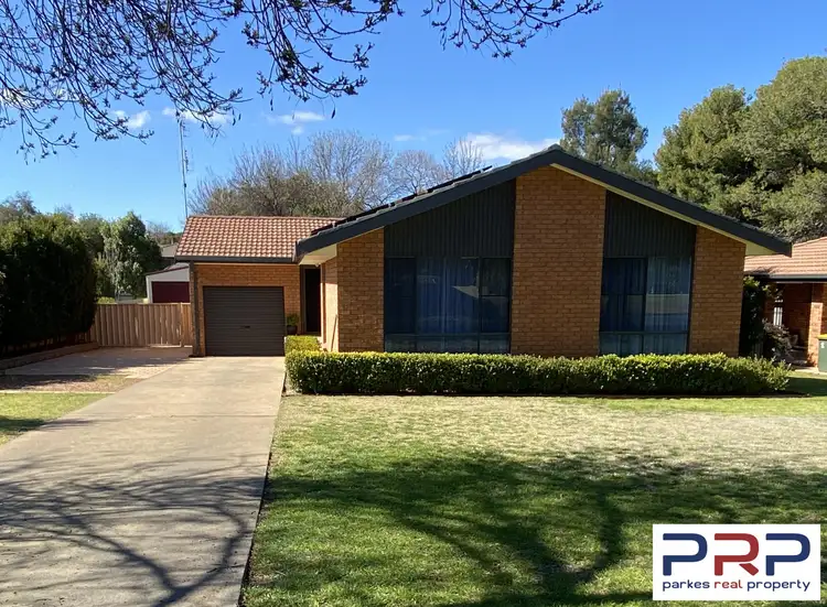 13 Glenhaven Avenue, Parkes NSW 2870