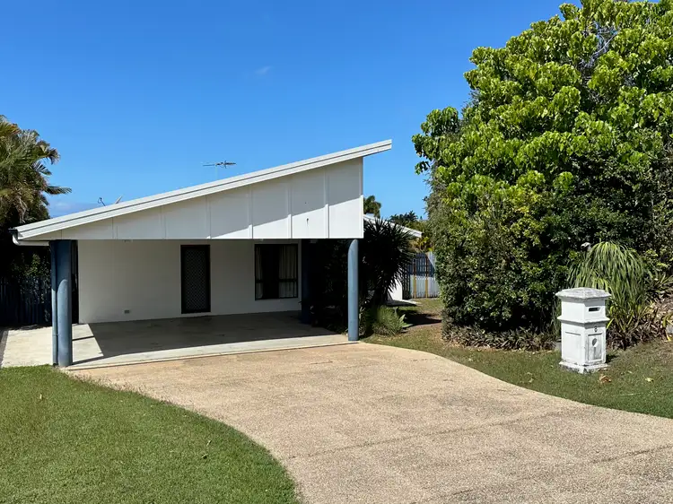 8 The Quarterdeck Street, Blacks Beach QLD 4740