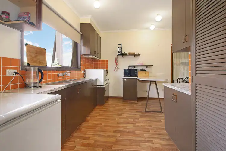 Fifth view of Homely house listing, 10 Harkins Street, Chiltern VIC 3683