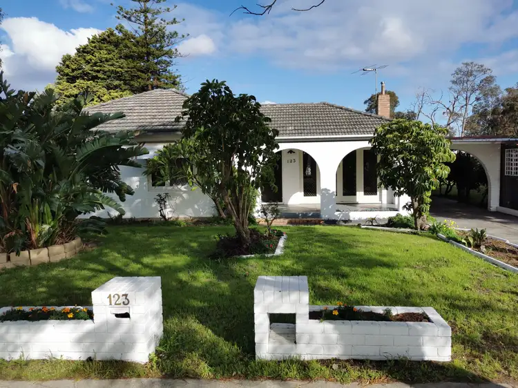 123 Kenwick Road