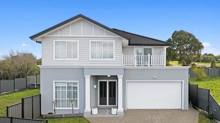 18 Regal Rise, Craigieburn VIC 3064