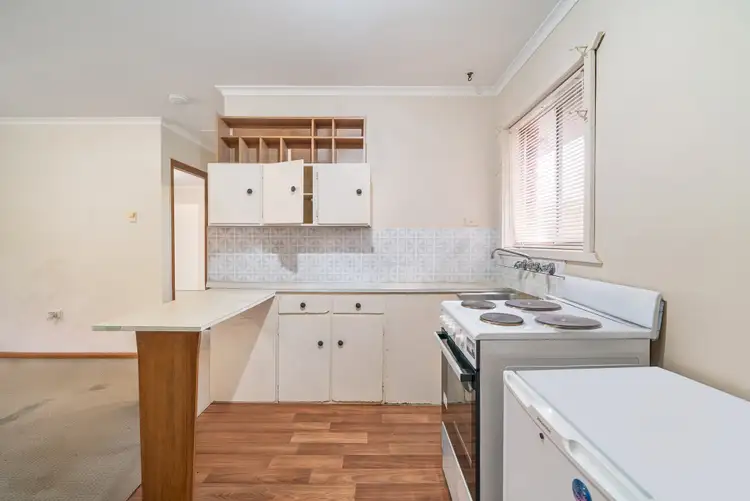 Sixth view of Homely block of units listing, 1,2,3/3 Higgins Avenue, Wagga Wagga NSW 2650