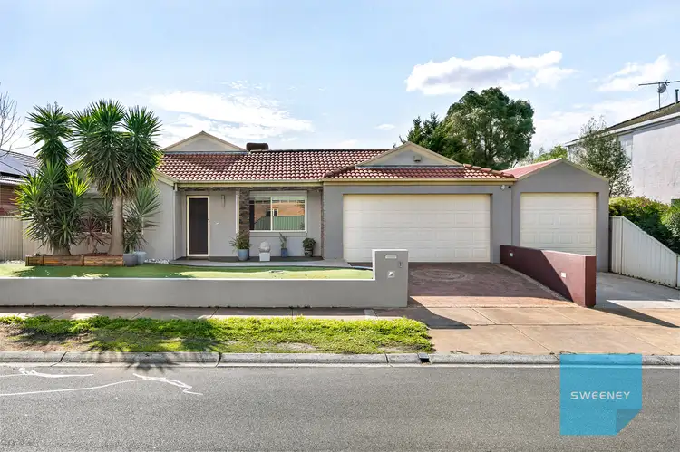 1 Archeron Court, Caroline Springs VIC 3023