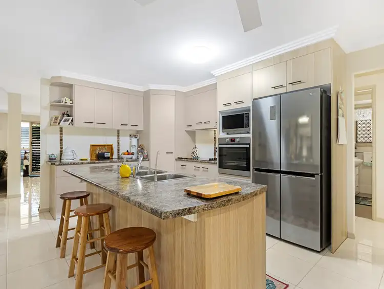 Fifth view of Homely house listing, 1 Mia Court, Nikenbah QLD 4655