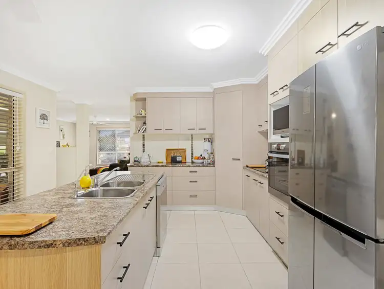 Sixth view of Homely house listing, 1 Mia Court, Nikenbah QLD 4655