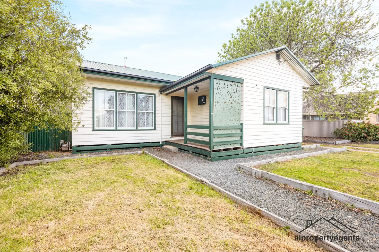 Main view of Homely house listing, 8 Iris Street, Horsham VIC 3400