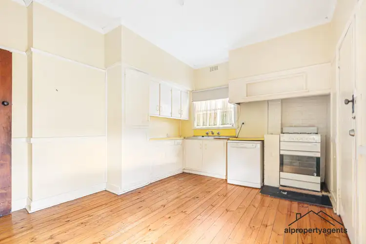 Fourth view of Homely house listing, 8 Iris Street, Horsham VIC 3400