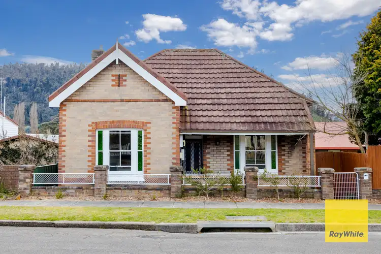 2 Read Ave, Lithgow NSW 2790