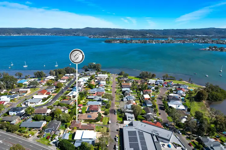 2/28 Orana Street, Green Point NSW 2251