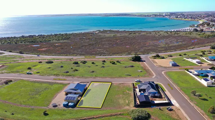 6 Oscar Williams Drive, Streaky Bay SA 5680