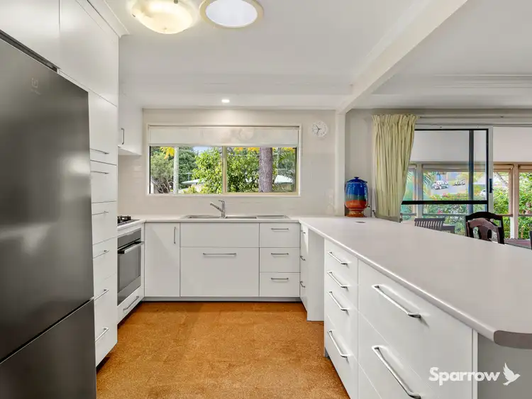 Sixth view of Homely house listing, 2 Karloo Street, Wynnum QLD 4178