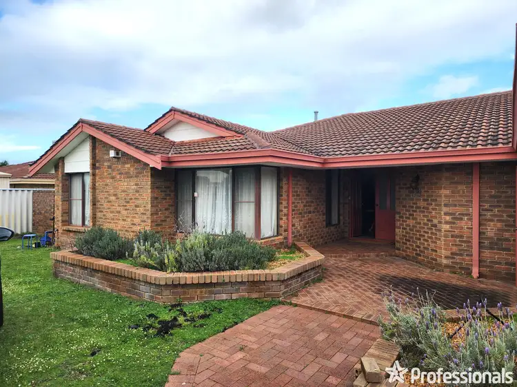 65 Regal Drive, Thornlie WA 6108