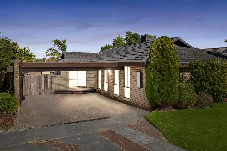 27 Avalon Road, Rowville VIC 3178