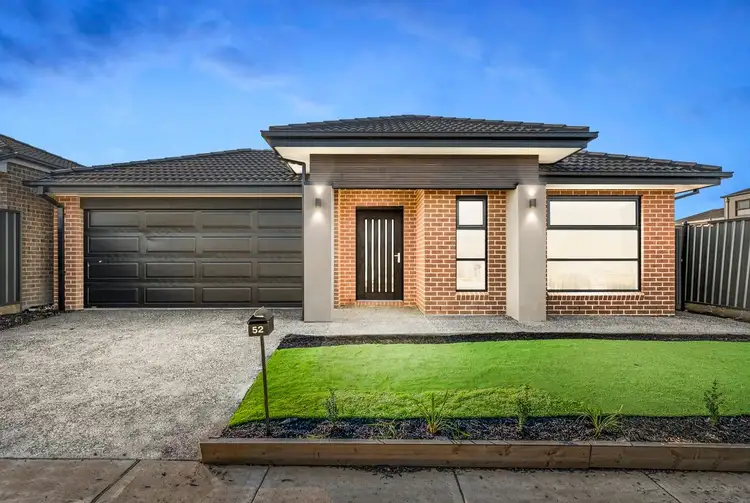 52 Alkira Boulevard