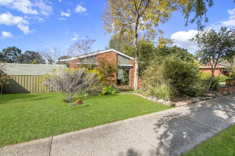6 Chifley Street, West Wodonga VIC 3690